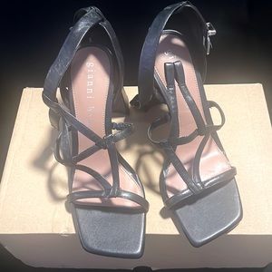Gianni bini sandal